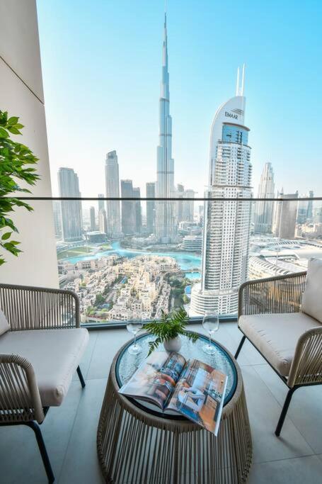 Burj Roayle-magical Burj & Fountain Sky Views 3+ 1 Bedroom Appartement