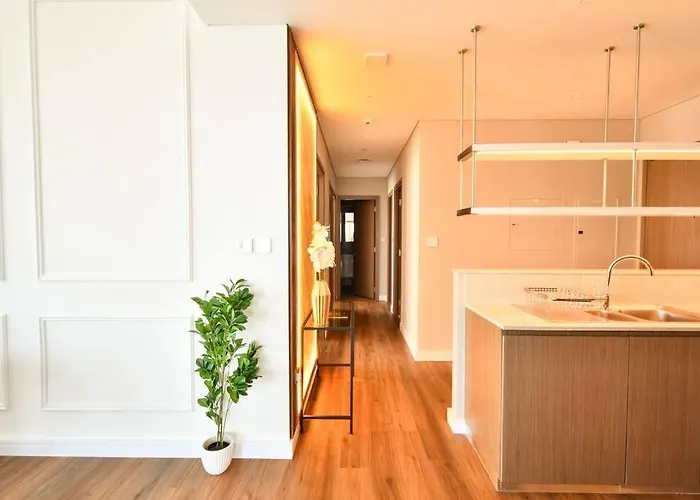 Burj Roayle-Magical Burj & Fountain Sky Views 3+ 1 Bedroom Apt