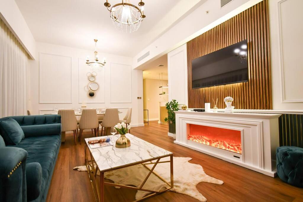 Burj Roayle-magical Burj & Fountain Sky Views 3+ 1 Bedroom Дубай